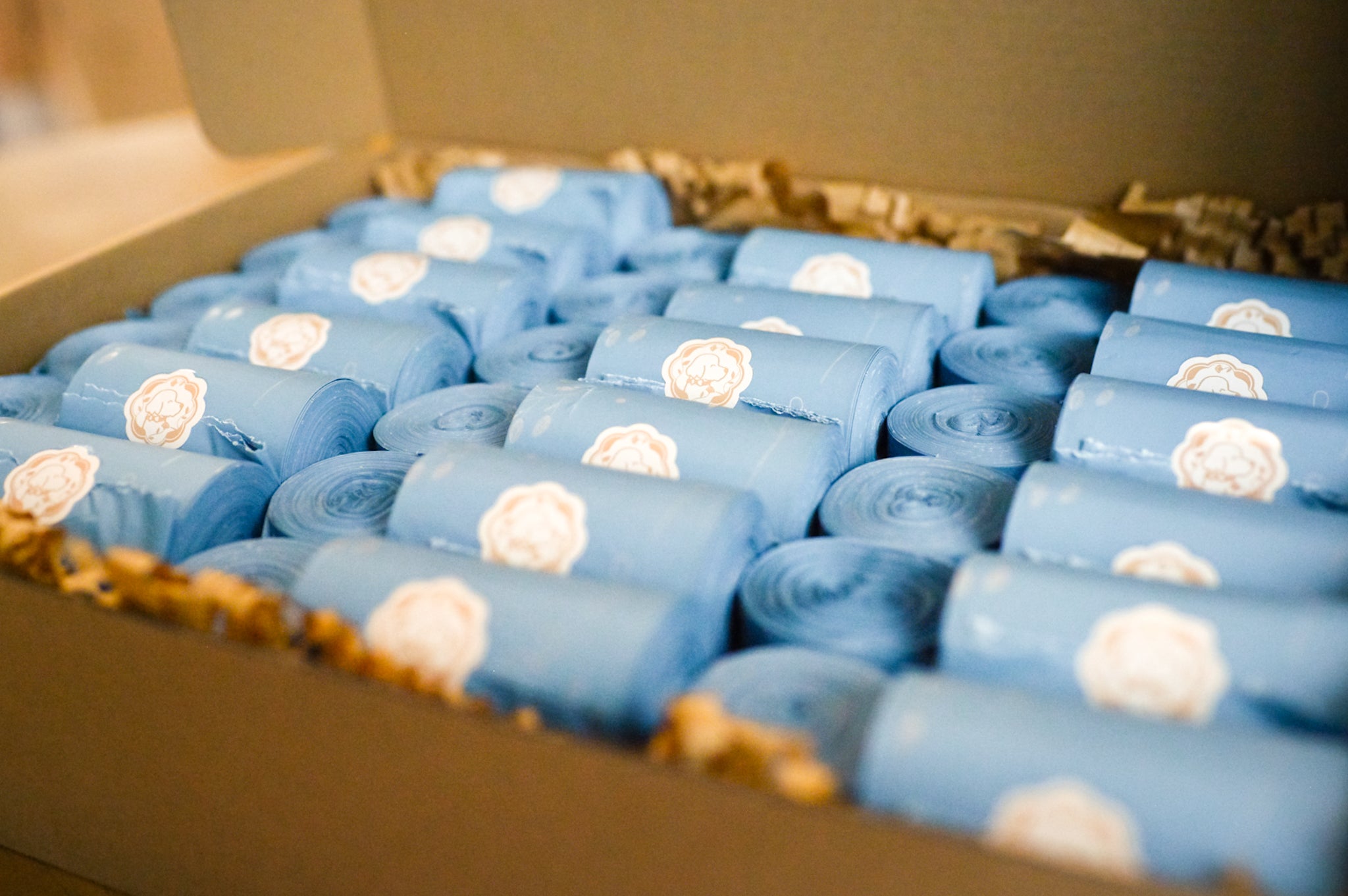 Poop in Bulk  Pack - Peony Celeste Poop Bags 750 Bags - 50 Rolls